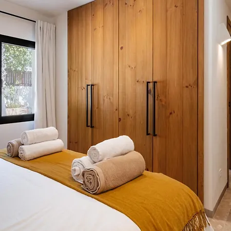 Ca Jardi, Luxury Ibiza-style With Private Pool, Villa *